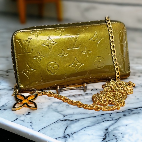 SOLD - Louis Vuitton Rare Long zippy ON CHAIN - Picture 4 of 16